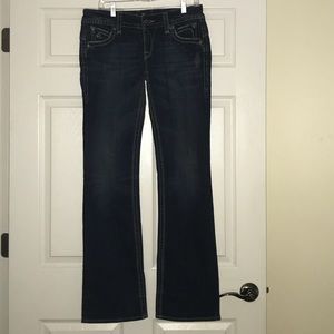Women’s Rock Revival jeans